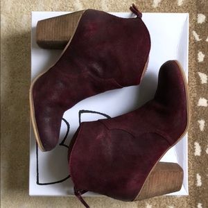 Burgundy leather bootie